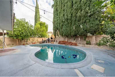 20138 Elkwood Street, Winnetka, CA 91306 - Photo 25