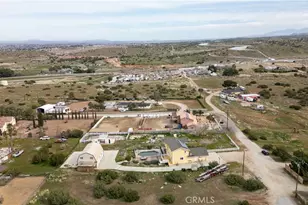 957 Sierra Hills Ln, Palmdale, CA 93550 - Photo 57