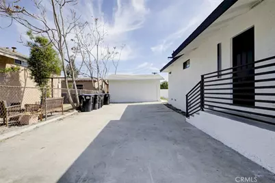 210 W Alameda, Burbank, CA 91502 - Photo 21