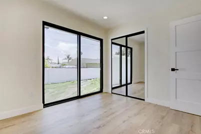 210 W Alameda, Burbank, CA 91502 - Photo 11