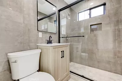 210 W Alameda, Burbank, CA 91502 - Photo 9