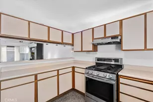 6036 Hazelhurst, North Hollywood, CA 91606 - Photo 15