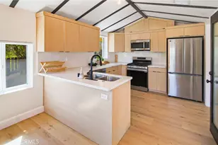 7867 Rim Canyon Rd, Sunland, CA 91040 - Photo 11