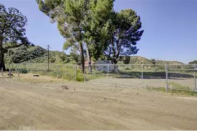 27506 Oak Spring Canyon Road, Canyon Country, CA 91387 - Photo 35