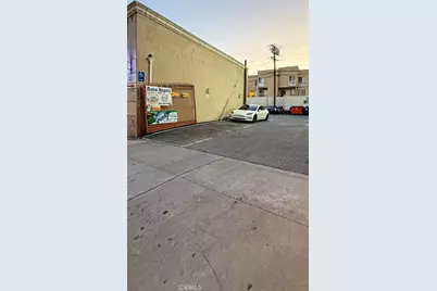 711 S Brand Boulevard, Glendale, CA 91204 - Photo 15