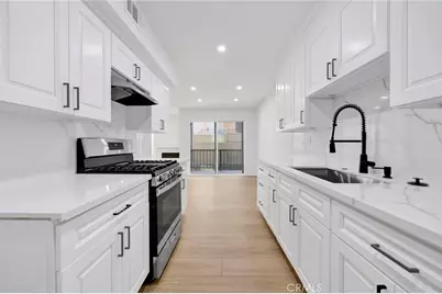 17303 Chatsworth Street #4, Granada Hills, CA 91344 - Photo 9