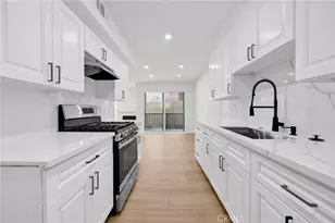 17303 Chatsworth St, Granada Hills, CA 91344 - Photo 9