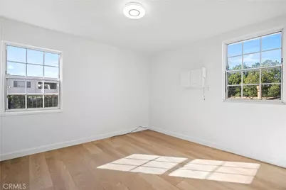 4918 Cahuenga, North Hollywood, CA 91601 - Photo 35