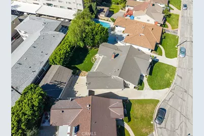 306 Parkwood Drive, Glendale, CA 91202 - Photo 69