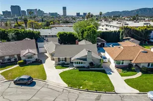 306 Parkwood Dr, Glendale, CA 91202 - Photo 61