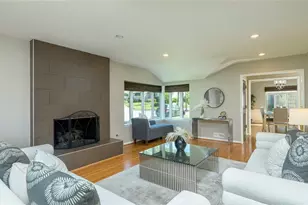 306 Parkwood Dr, Glendale, CA 91202 - Photo 11