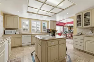 4177 S Cloverdale, Los Angeles, CA 90008 - Photo 9