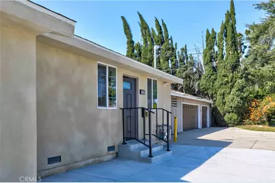 8401 Kester, Panorama City, CA 91402 - Photo 31