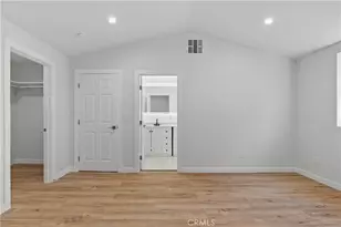 8401 Kester, Panorama City, CA 91402 - Photo 27