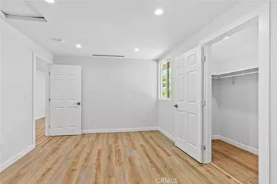 8401 Kester, Panorama City, CA 91402 - Photo 41