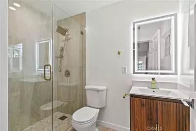 8401 Kester, Panorama City, CA 91402 - Photo 47