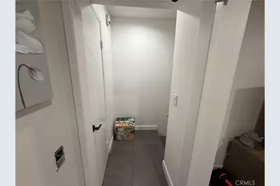 9702 Via Roma, Burbank, CA 91504 - Photo 15