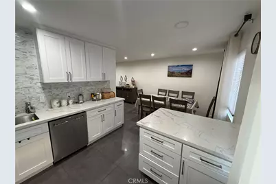 9702 Via Roma, Burbank, CA 91504 - Photo 13