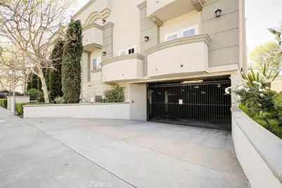 12010 Magnolia Boulevard #106, Valley Village, CA 91607 - Photo 31