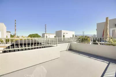 12010 Magnolia Boulevard #106, Valley Village, CA 91607 - Photo 23