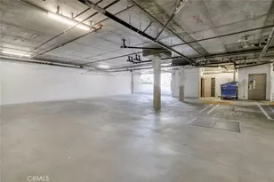 12010 Magnolia Blvd, Valley Village, CA 91607 - Photo 35