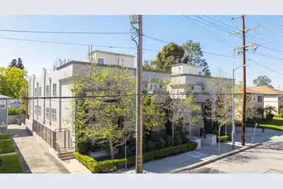 12010 Magnolia Boulevard #106, Valley Village, CA 91607 - Photo 37