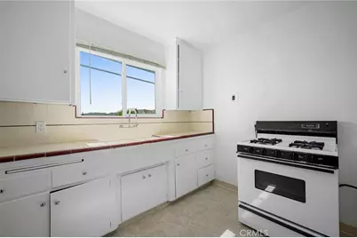 656 W Glenoaks Boulevard, Glendale, CA 91202 - Photo 9