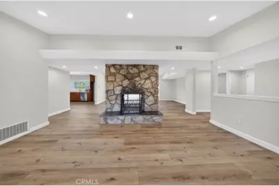 10346 Siesta Drive, Sunland, CA 91040 - Photo 9