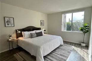 12720 Burbank, Valley Village, CA 91607 - Photo 7