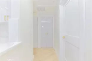 250 N First St, Burbank, CA 91502 - Photo 15