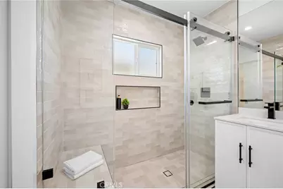 1317 N California Street, Burbank, CA 91505 - Photo 11