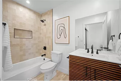 1317 N California Street, Burbank, CA 91505 - Photo 13