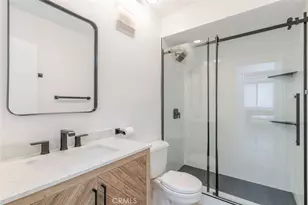 421 S La Fayette Park Pl, Los Angeles, CA 90057 - Photo 15