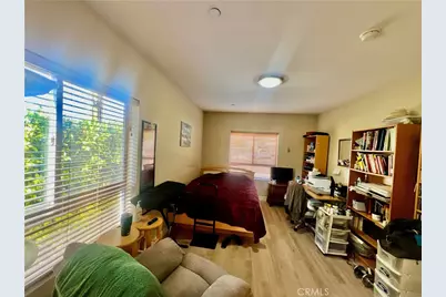 1515 Grismer Avenue #102, Burbank, CA 91504 - Photo 11