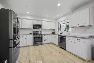 10894 Olinda Street #109, Los Angeles, CA 91352 - Photo 11