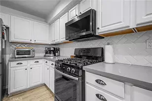 10894 Olinda St, Los Angeles, CA 91352 - Photo 13