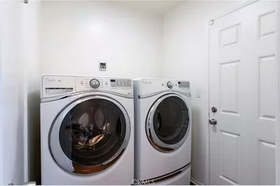 5406 Hazeltine Avenue, Sherman Oaks, CA 91401 - Photo 23