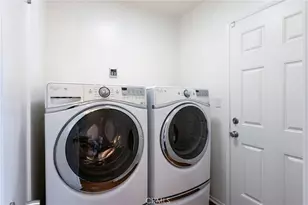 5406 Hazeltine Ave, Sherman Oaks, CA 91401 - Photo 23