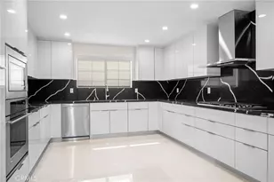 10510 Helendale Ave, Tujunga, CA 91042 - Photo 13