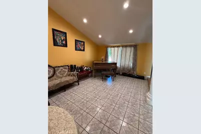 13765 Algranti, Sylmar, CA 91342 - Photo 9