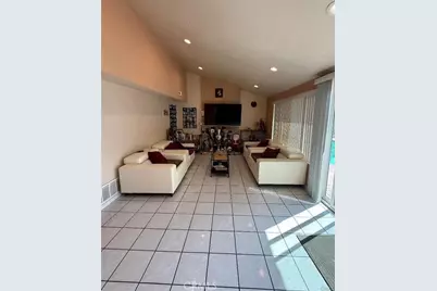 13765 Algranti, Sylmar, CA 91342 - Photo 11