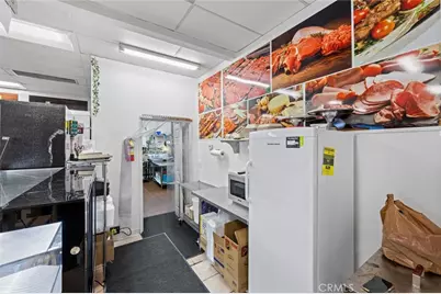 6023 Reseda Boulevard, Tarzana, CA 91356 - Photo 17