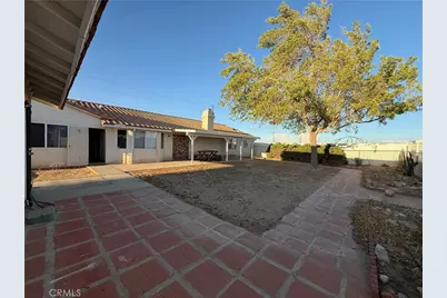 7653 Phelan, Phelan, CA 92371 - Photo 5