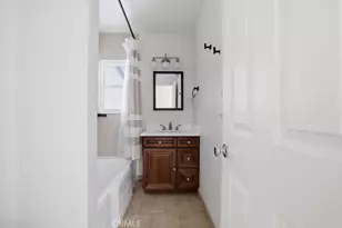 16937 Hartland, Lake Balboa, CA 91406 - Photo 23