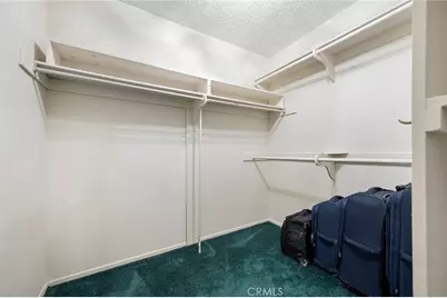 9555 Via Venezia, Burbank, CA 91504 - Photo 19