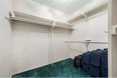 9555 Via Venezia, Burbank, CA 91504 - Photo 21