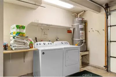 9555 Via Venezia, Burbank, CA 91504 - Photo 27