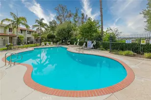 9555 Via Venezia, Burbank, CA 91504 - Photo 33