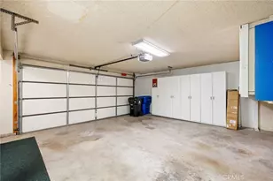 9555 Via Venezia, Burbank, CA 91504 - Photo 27