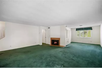 9555 Via Venezia, Burbank, CA 91504 - Photo 7